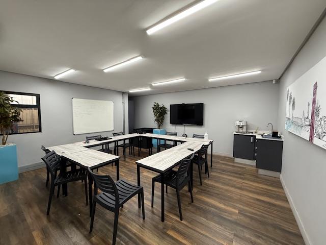 To Let Commercial Property for Rent in Sidwell Eastern Cape